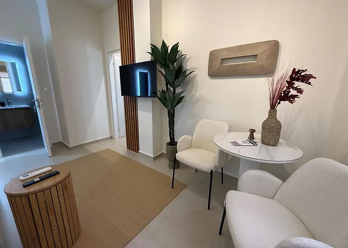 C3 Tsimiski 公寓 *